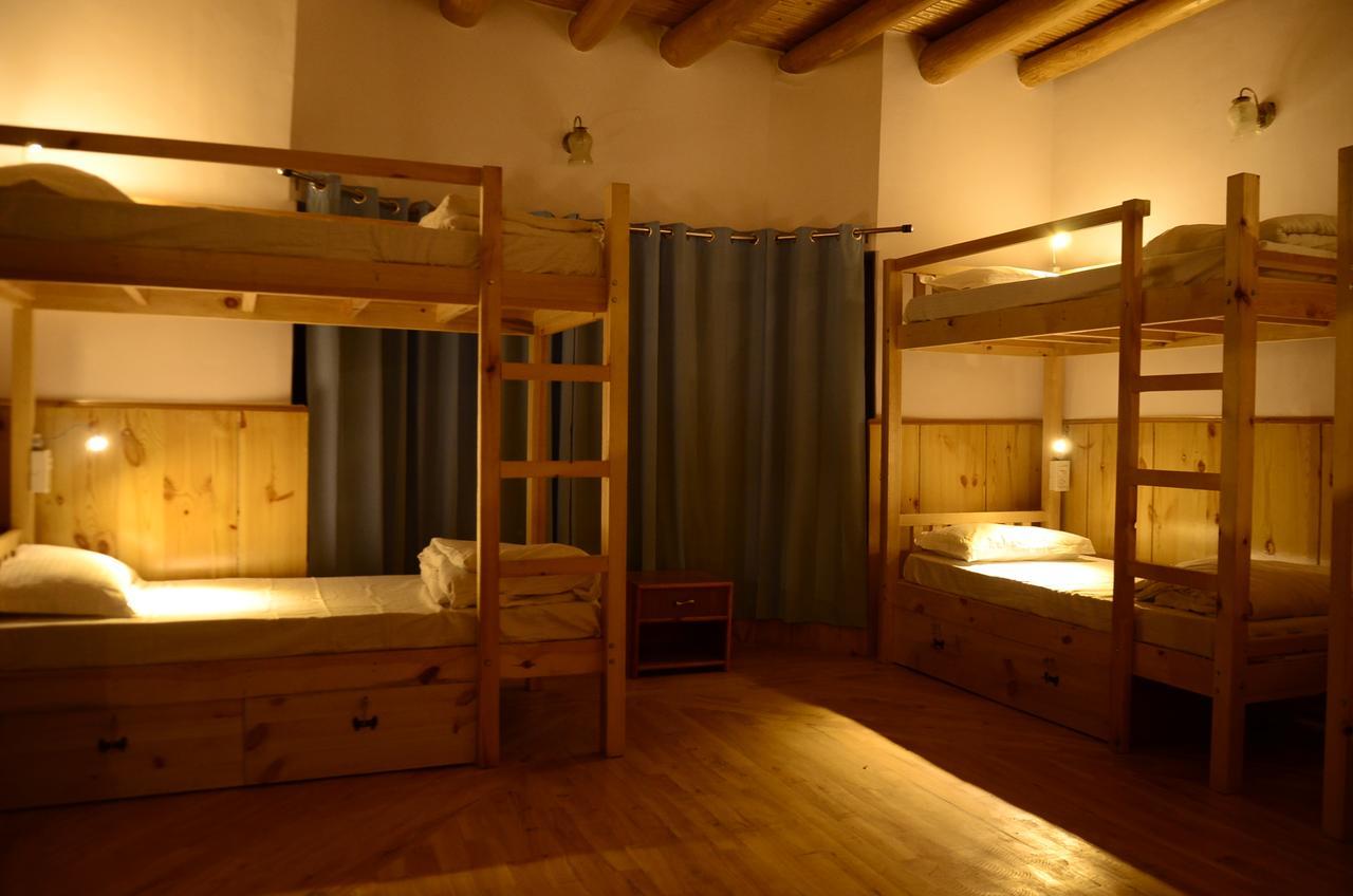 Raybo Hostel Leh Eksteriør bilde