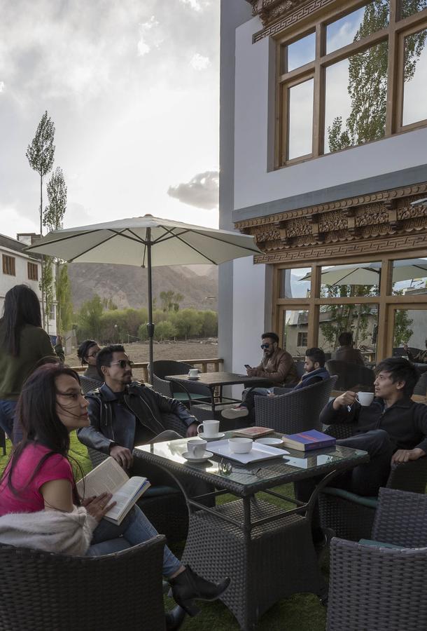 Raybo Hostel Leh Eksteriør bilde