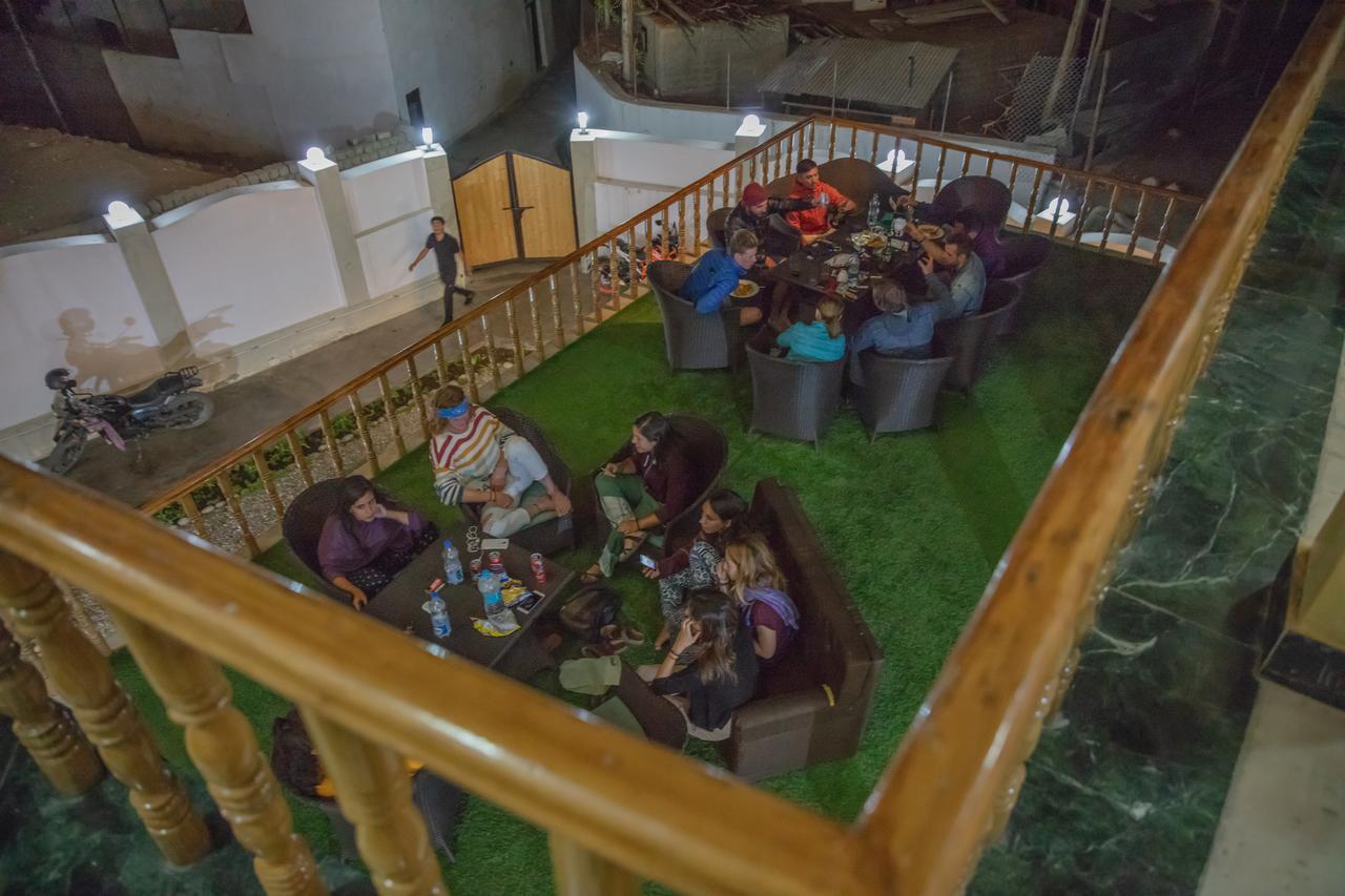 Raybo Hostel Leh Eksteriør bilde